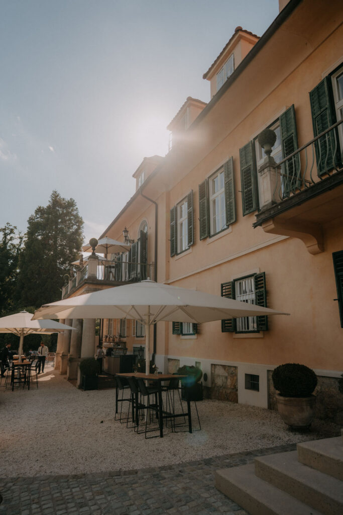 Aiola im Schloss Graz im Gegenlicht – Hochzeitslocation Graz